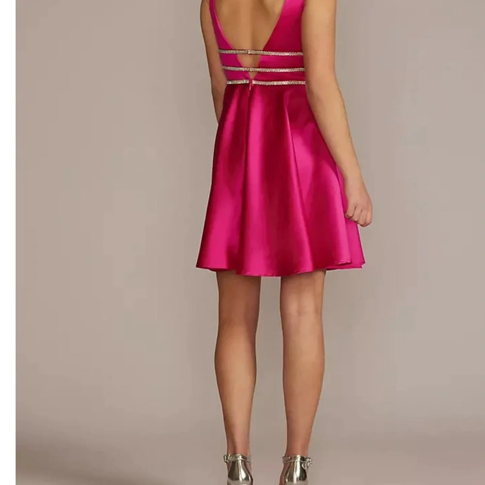 Jules & Cleo Homecoming dress Begonia Size 8 NWT - Picture 2 of 11